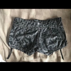 Lulu lemon booty spandex shorts